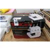 Image 1 : Singer Tiny Serger Over Edging Machine