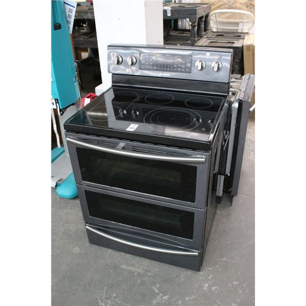 Samsung Black Stainless Double Oven, Glass Top, Warming Drawer, Clean
