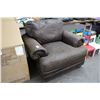 Image 2 : Brown MF Button Tufted Oversized Easy Chair
