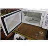 Image 3 : GE  M/W  Oven