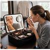 Image 1 : Sheffield Labs Remi LED Vanity Travel Case