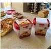 Image 1 : Rubbermaid TakeAlongs Food Storage Containers