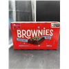 Image 2 : Vachon Mega Brownies Candy 963g Box