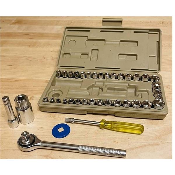 Performance Tool 40-Piece Socket Wrench Set