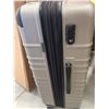 Image 4 : SwissGear Hard Shell Suitcase