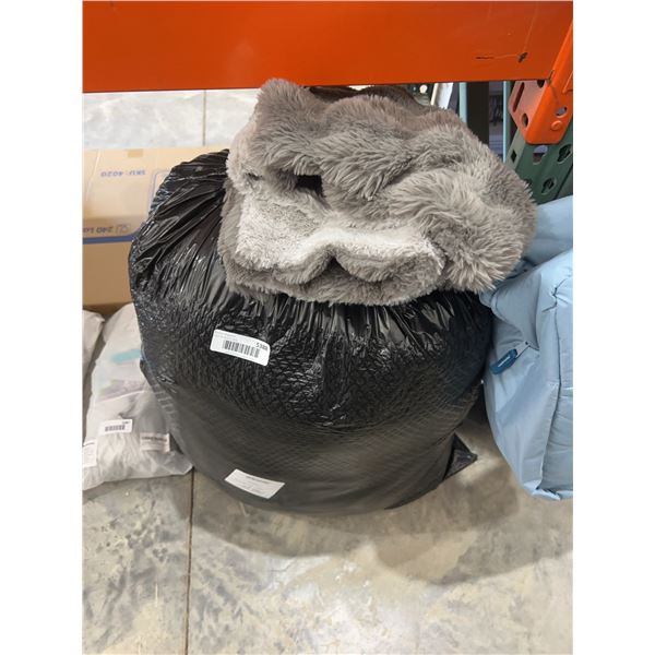 Gray Faux Fur Throw Blanket