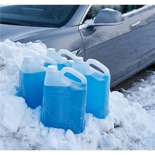 Blue Bomber -40 windshield washer fluid, 4 x 3.78L Containers