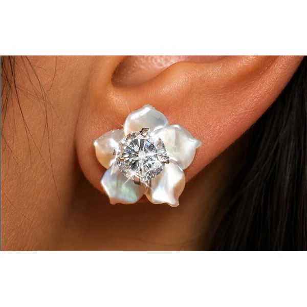 $500, 14klab diamond  (0.2ct) earring (2in1), retail value $500