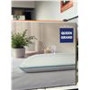 Image 3 : Queen Grand Memory Foam Pillow