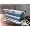 Image 2 : Lot of 2 Collapsible Laundry Baskets