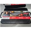 Image 4 : Bobby Flay Cast Iron Reversible Grill/Griddle
