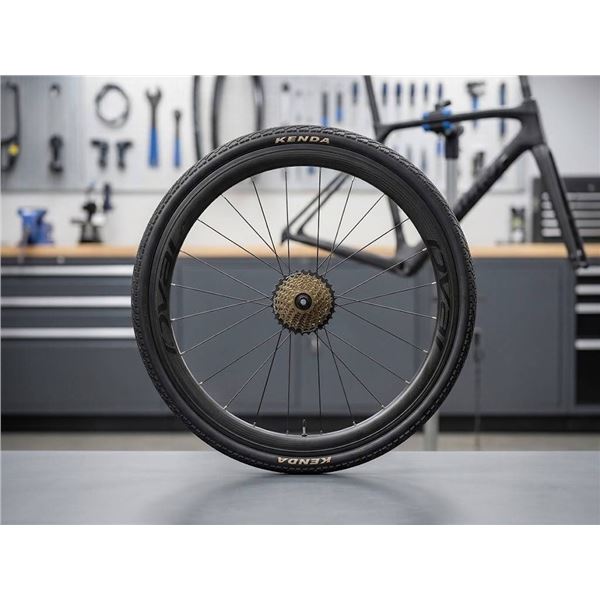 Kenda Bike tire with cover