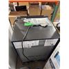 Image 6 : Hisense HRC033A3B Compact Refrigerator