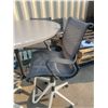Image 3 : 54" Round 42" High Table with 4 Mesh Chairs