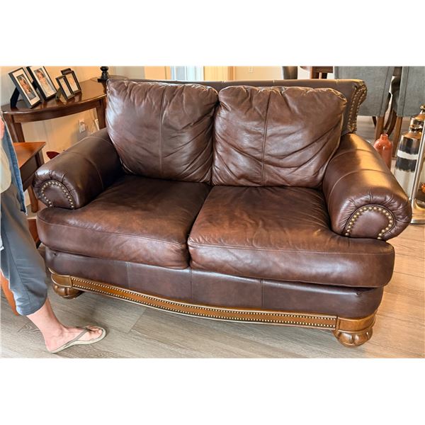LEATHER LOVESEAT (MATCHES SOFA IN LOT 2)