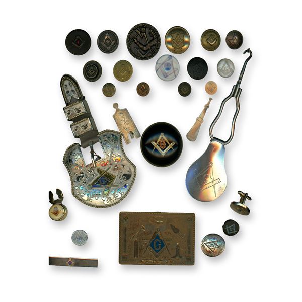A CARD OF ASSORTED MATERIAL BUTTONS AND SUNDRIES