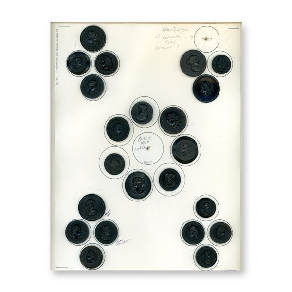 1 CARD OF DIVISION ONE HORN BUTTON