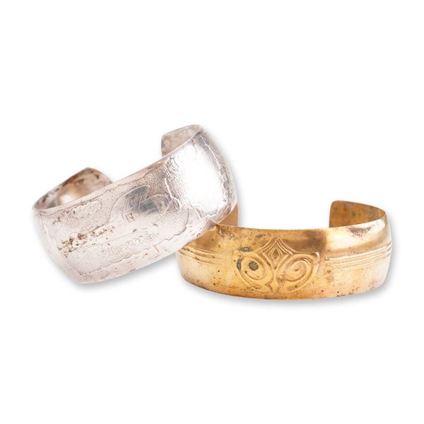 2pc Costume and Souvenir Cuff Bracelets