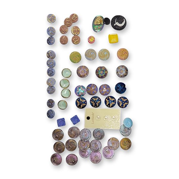 AN ASSORTMENT OF DIVISION THREE GLASS BUTTONS