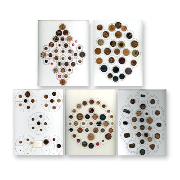 5 CARDS OF DIVISION ONE ASSORTED VEG. IV BUTTONS