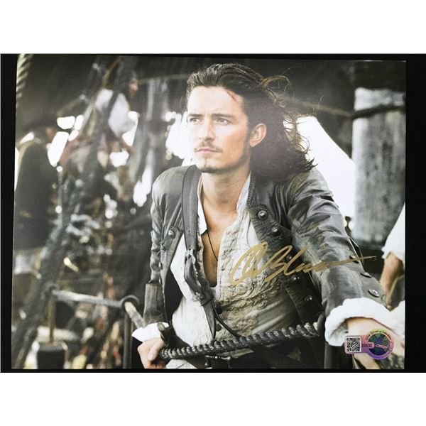 ORLANDO BLOOM SIGNED PIRATES OF THE CARIBBEAN 8X10 - WWOC COA