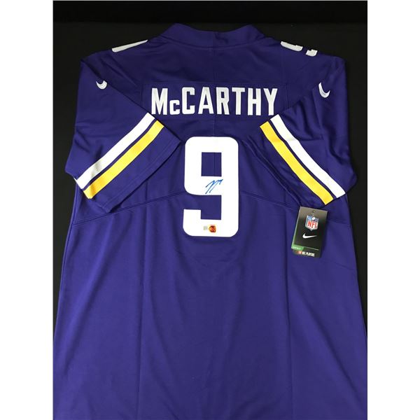 JJ MCCARTHY SIGNED MINNESOTA VIKINGS CUSTOM FOOTBALL JERSEY - ELITE COA