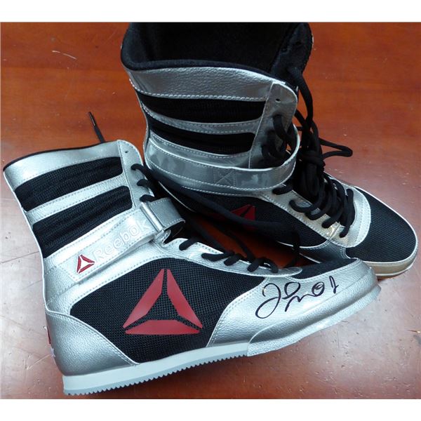 FLOYD MAYWEATHER SIGNED BOXING BOOT - BECKETT COA