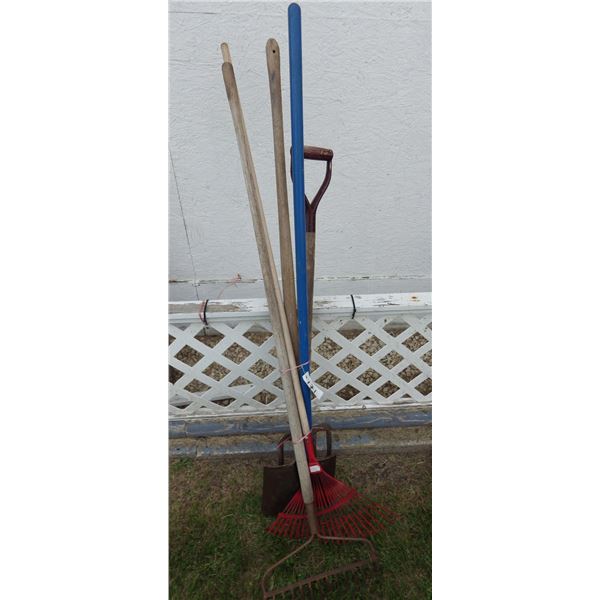 bundle of assorted garden tools