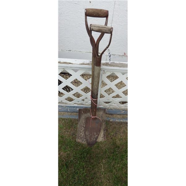 bundle of assorted garden tools