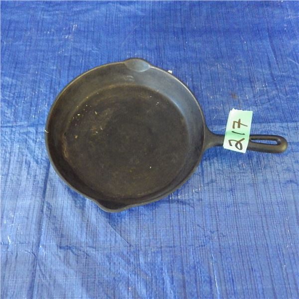 10 Inch cast iron frying pan
