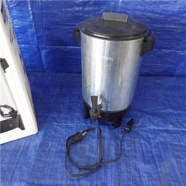 West bend 30 Cup Capacity Coffee maker