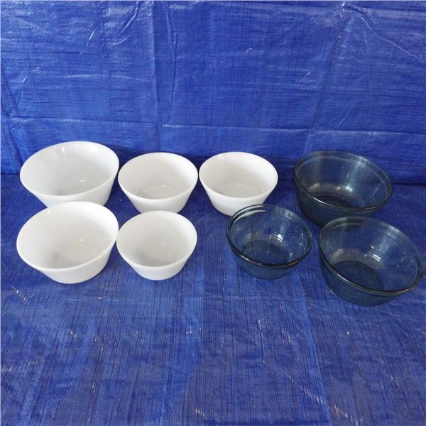 Glass mixing bowls