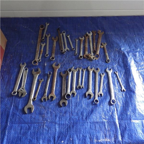 Open and box end wrenches
