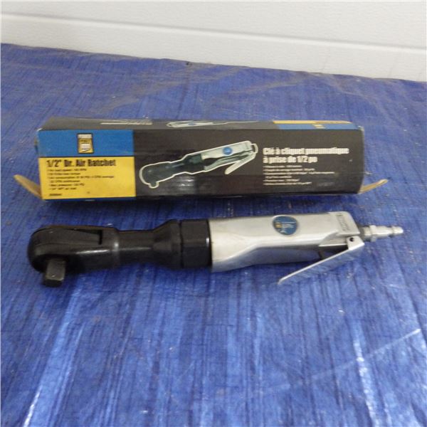 Half inch drive air ratchet