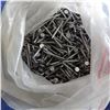 Image 4 : nails and screws