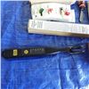Image 4 : Lot of various Avon  items
