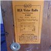 Image 11 : Vintage RCA table top tube radio