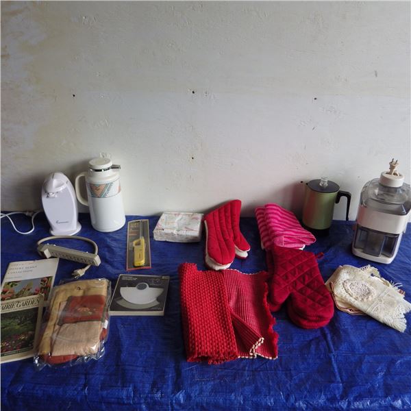 Oven mitts and kitchen appliances