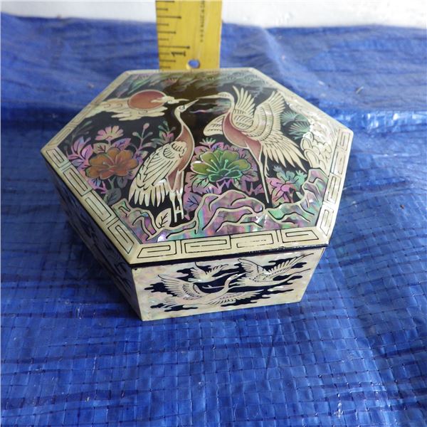 Black lacquer Jagae jewelry box - Korean mother of Pearl inlay
