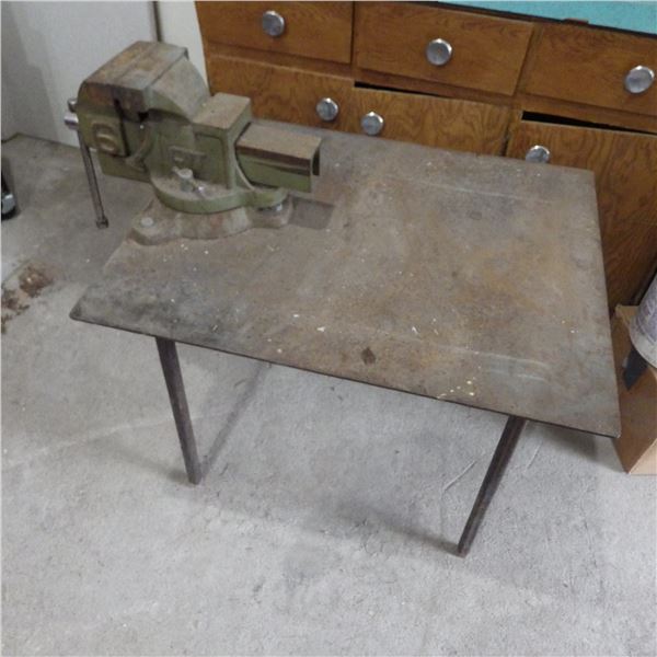 Metal welding table with 6 inch vice