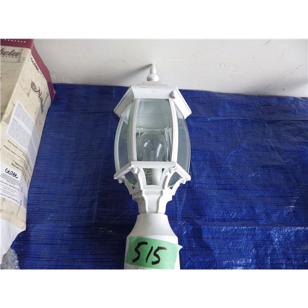 Die cast aluminum post mount light Light