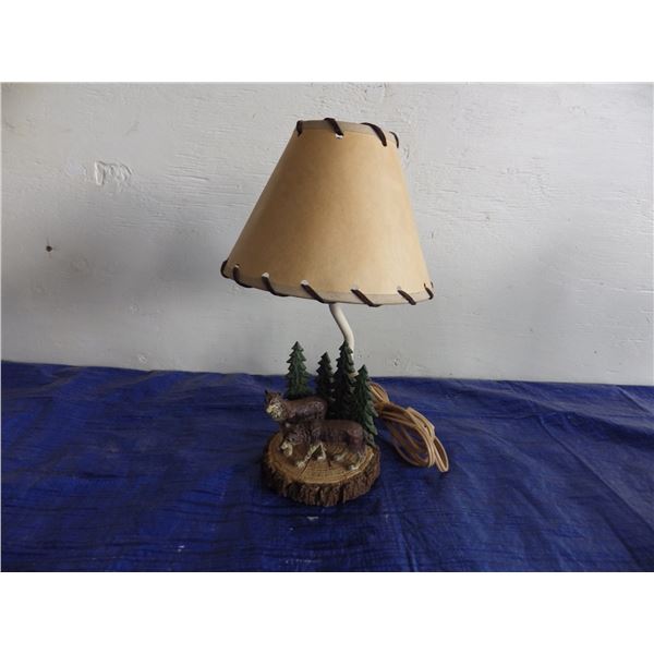 Wolf themed table lamp