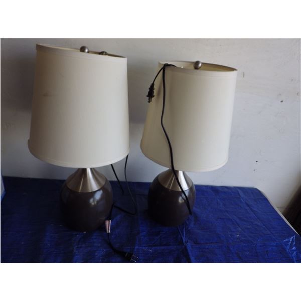 Pair of table lamps