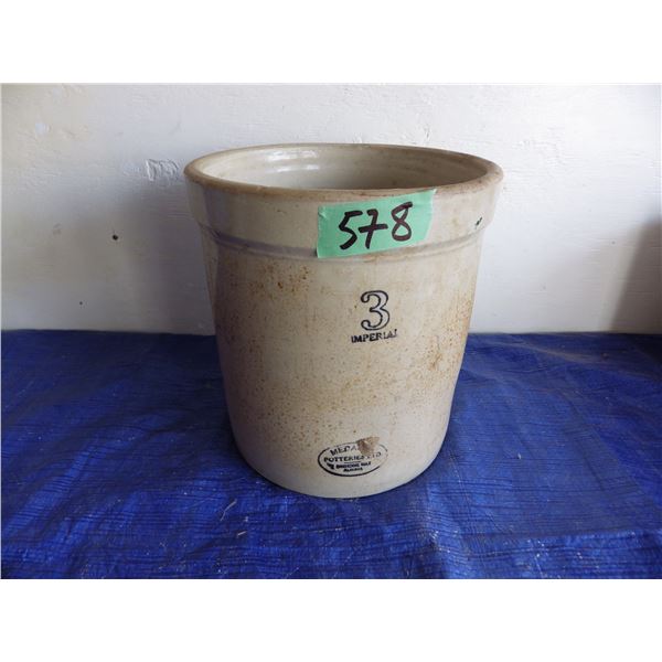 3 gallon Medalta stonewear crock