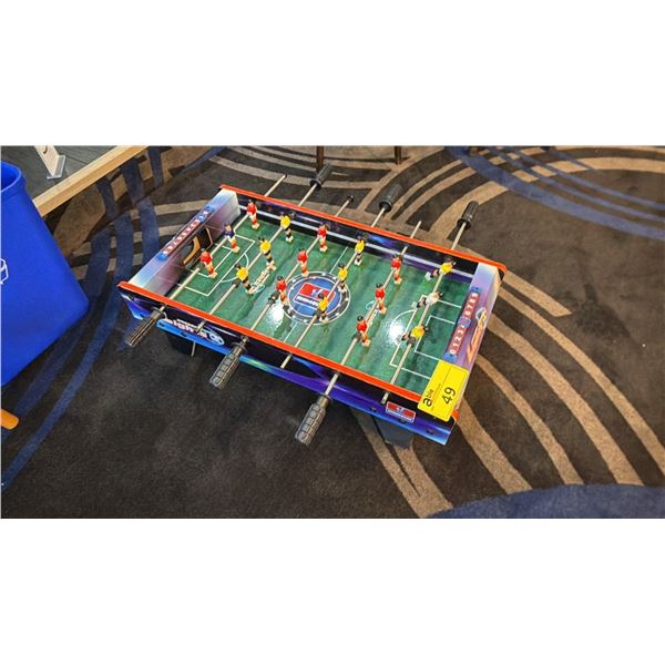 SOCCER LIGHTS CHILDS FOOSBALL TABLE