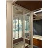 Image 4 : Retail Kiosk w/ Glass Doors