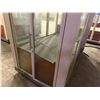 Image 11 : Retail Kiosk w/ Glass Doors (Panel Missing)