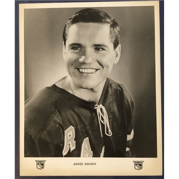 1966-67 NEW YORK RANGERS PUBLICITY PHOTO - ARNIE BROWN