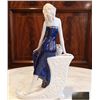 Image 3 : Vintage Porcelain Lady Figurine in Blue Dress