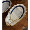 Image 2 : Porcelain Oyster Shell Dishes with Gilt and Blue Trim